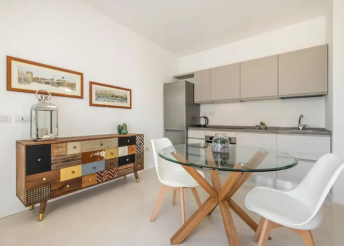Luxury Poetto * كالياري